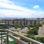 Luxury Family Apartment In Castle Rock With Great Views Of Table Mountain