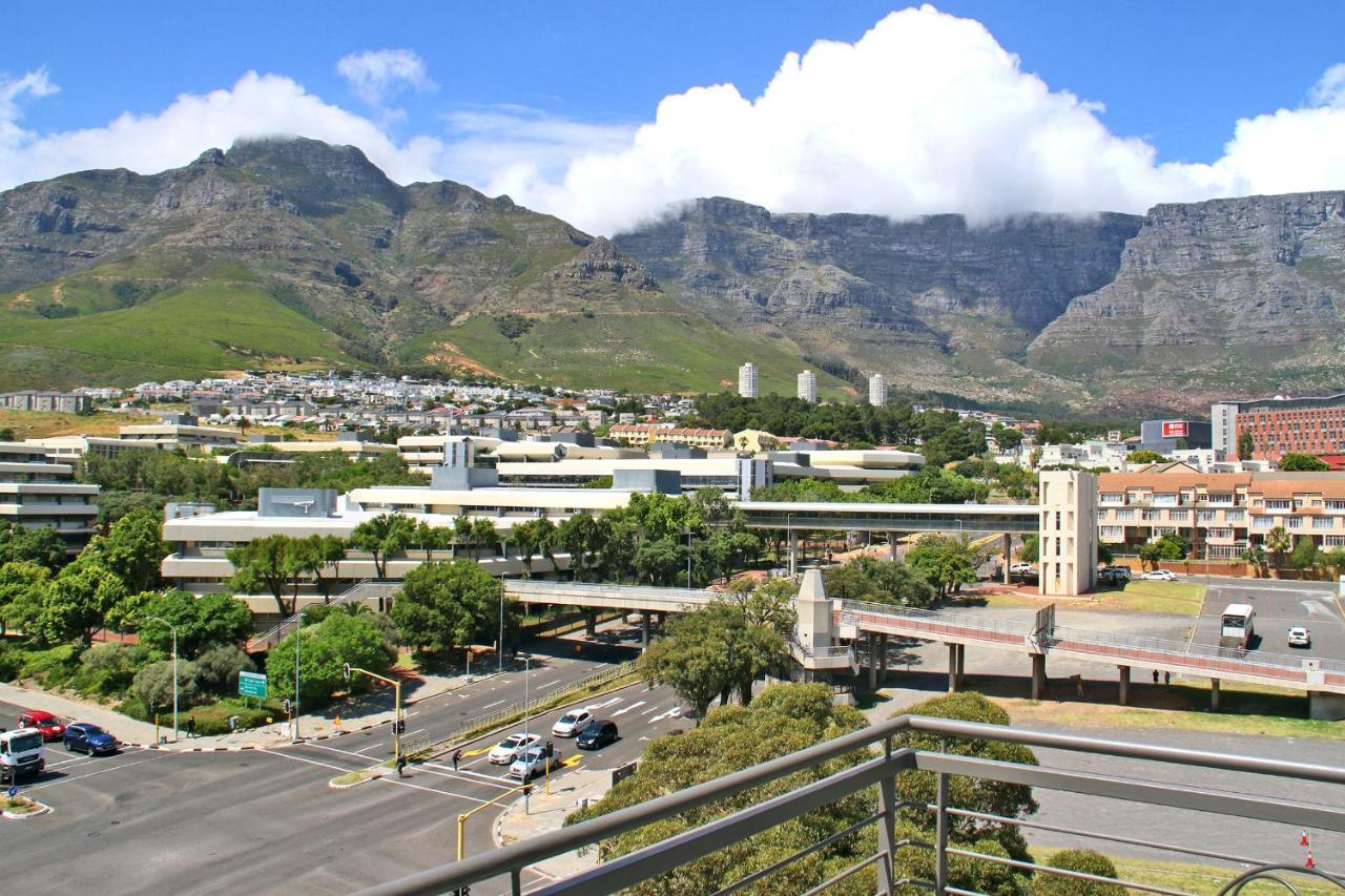 Luxury Family In Castle Rock With Great Views Of Table Mountain Cape Town